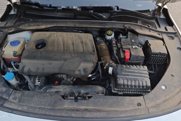 Used Chery Arrizo 8 2023 High-Performance Edition 2.0T DCT Powerfully Equipped Engine Bay