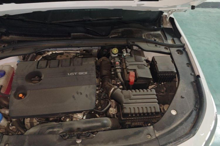 Used Chery Arrizo 8 2023 1.6T DCT Elite Engine Bay Left
