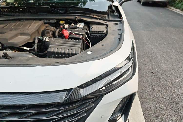 Used Chery Arrizo 8 2023 High-Performance Edition 2.0T DCT Powerfully Equipped Engine Bay Left