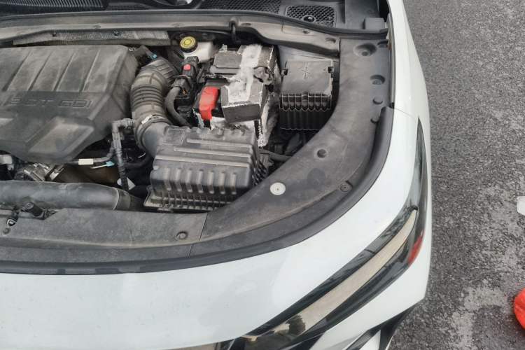 Used Chery Arrizo 8 2023 High-Energy Edition 2.0T DCT Luxury Engine Bay Left
