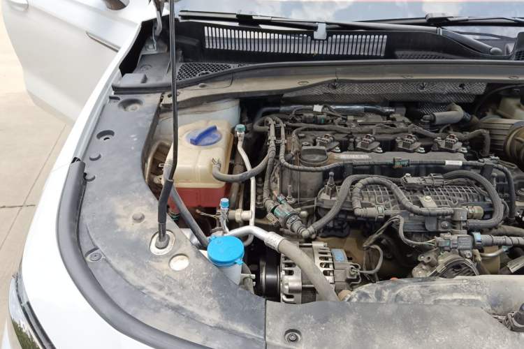 Used Chery Arrizo 8 2023 High-Energy Edition 2.0T DCT Luxury Engine Bay Right