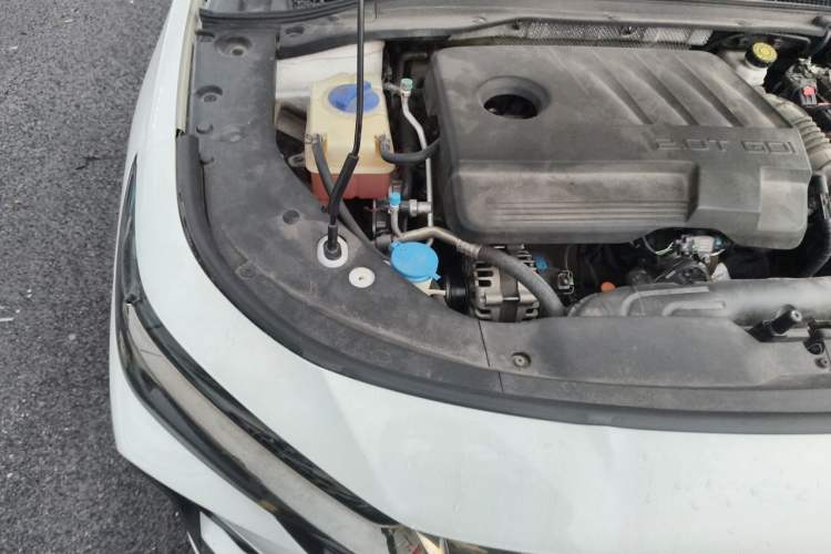 Used Chery Arrizo 8 2023 High-Energy Edition 2.0T DCT Luxury Engine Bay Right
