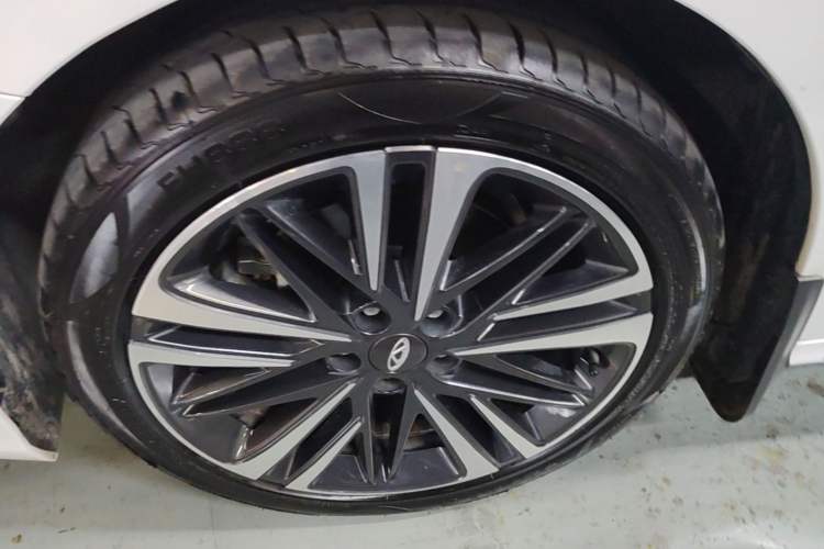 Used Chery Arrizo 8 2023 High-Performance Edition 2.0T DCT Powerfully Equipped Exterior 4