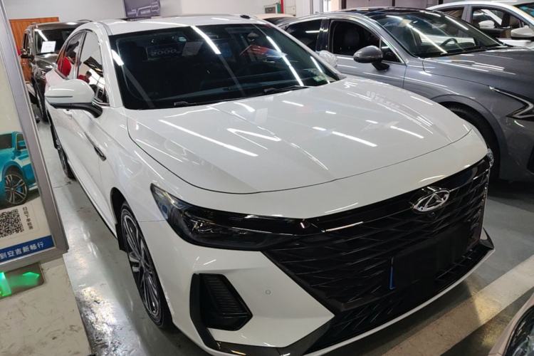 Used Chery Arrizo 8 2023 High-Performance Edition 2.0T DCT Powerfully Equipped Front Right 45 Deg