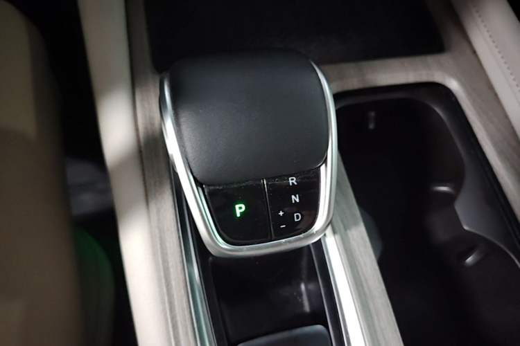 Used Chery Arrizo 8 2023 1.6T DCT Ya Gear Lever