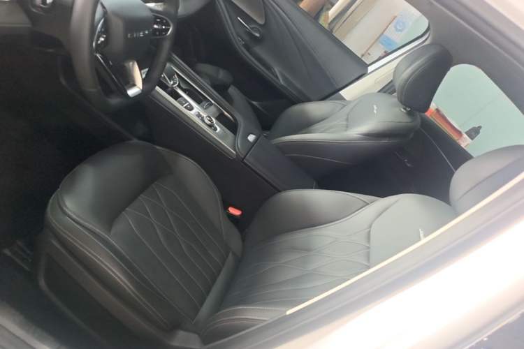 Used Chery Arrizo 8 2023 1.6T DCT Elite Left Front Seat