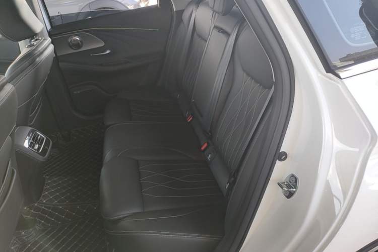 Used Chery Arrizo 8 2023 1.6T DCT Ya Left Rear Seat