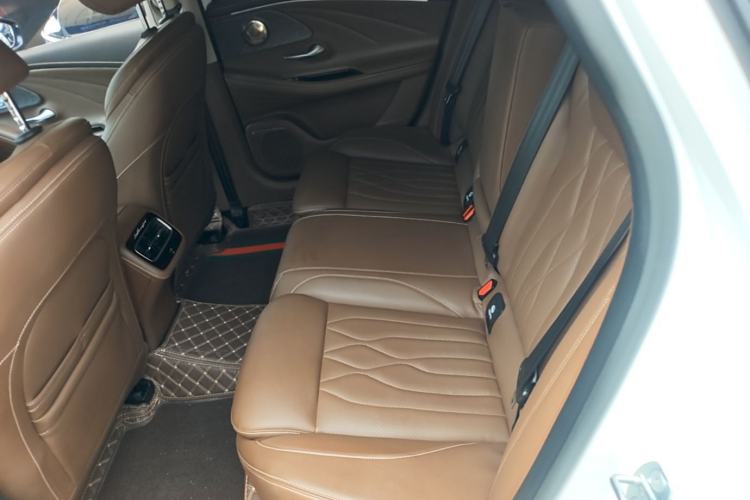Used Chery Arrizo 8 2023 High-Performance Edition 2.0T DCT Powerfully Equipped Left Rear Seat