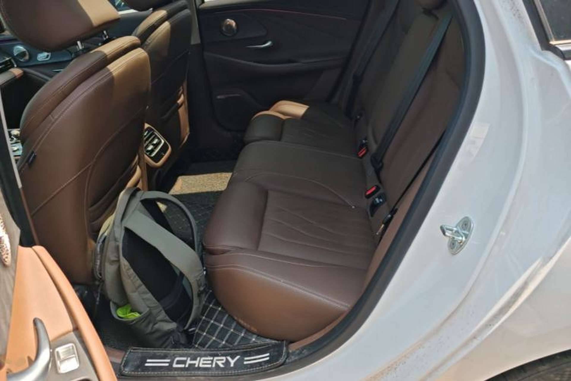 Used Chery Arrizo 8 2023 High-Performance Edition 2.0T DCT Powerfully Equipped Left Rear Seat