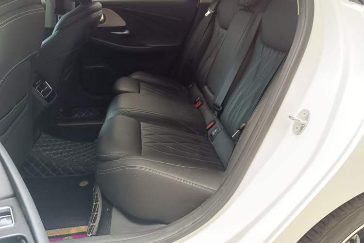 Used Chery Arrizo 8 2023 High-Energy Edition 2.0T DCT Luxury Left Rear Seat