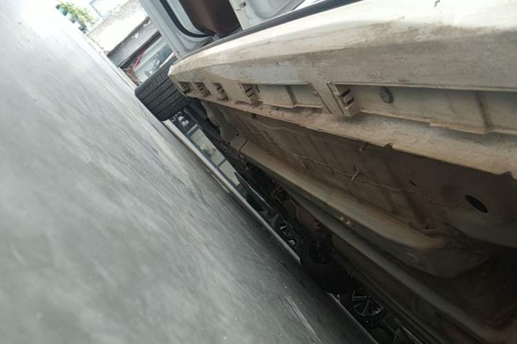 Used Chery Arrizo 8 2023 High-Performance Edition 2.0T DCT Powerfully Equipped Left Side Sill