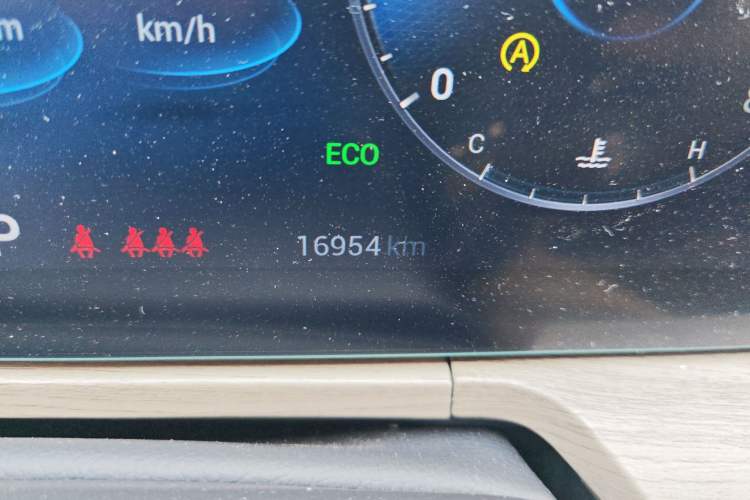 Used Chery Arrizo 8 2023 1.6T DCT Ya Odometer Close Up