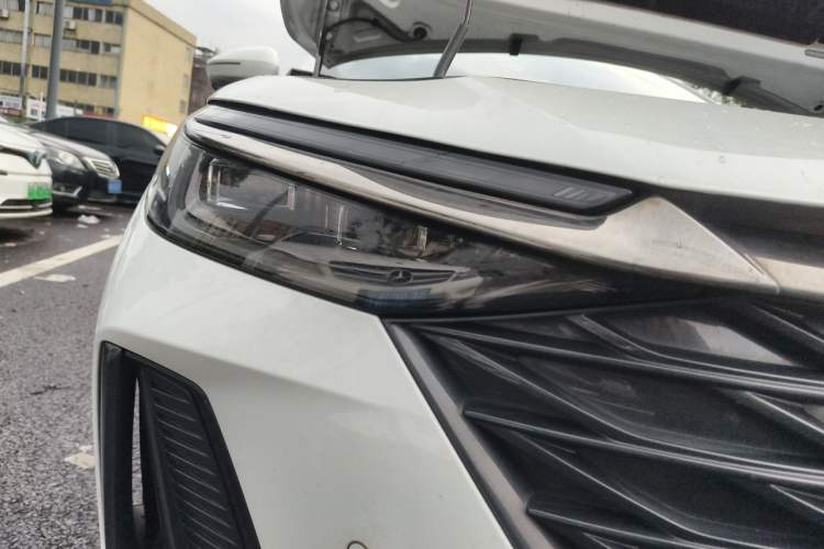 Used Chery Arrizo 8 2023 High-Energy Edition 2.0T DCT Luxury Right Front Headlight