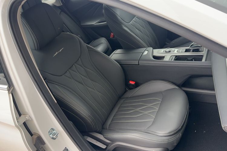 Used Chery Arrizo 8 2023 1.6T DCT Ya Right Front Seat