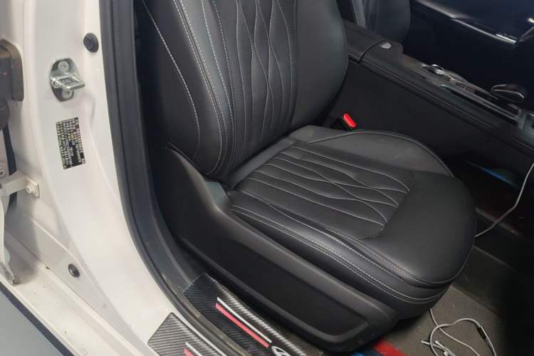 Used Chery Arrizo 8 2023 High-Performance Edition 2.0T DCT Powerfully Equipped Right Front Seat