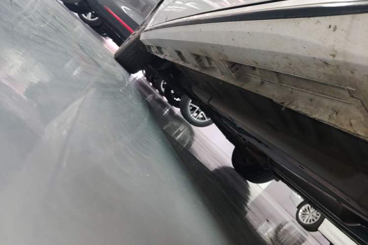 Used Chery Arrizo 8 2023 High-Performance Edition 2.0T DCT Powerfully Equipped Right Side Sill