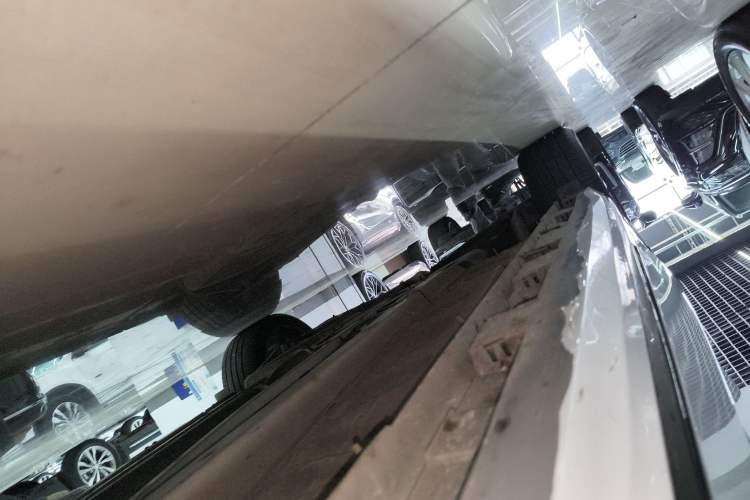 Used Chery Arrizo 8 2023 High-Performance Edition 2.0T DCT Powerfully Equipped Right Side Sill