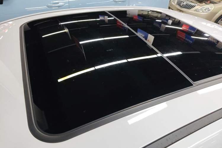 Used Chery Arrizo 8 2023 High-Performance Edition 2.0T DCT Powerfully Equipped Roof
