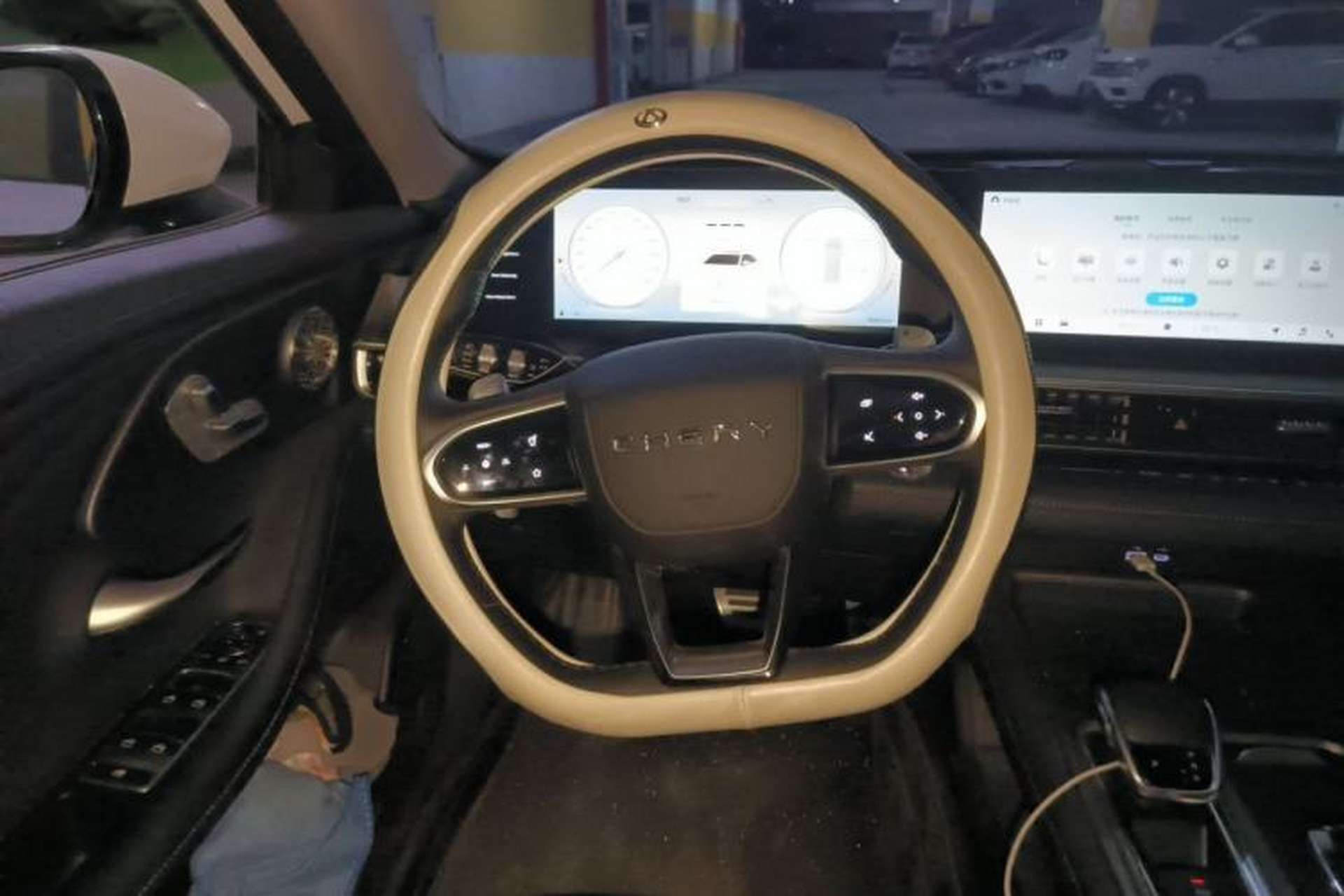 Used Chery Arrizo 8 2023 High-Performance Edition 2.0T DCT Powerfully Equipped Steering Wheel