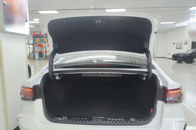 Used Chery Arrizo 8 2023 High-Performance Edition 2.0T DCT Chii Trunk