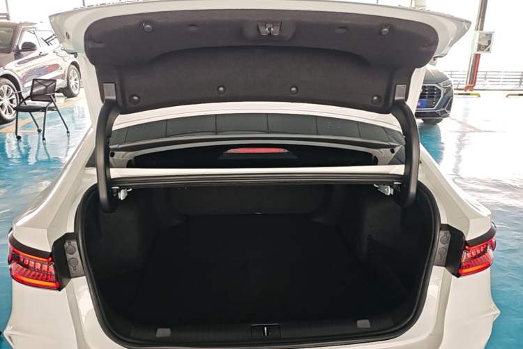 Used Chery Arrizo 8 2023 High-Performance Edition 2.0T DCT Chii Trunk
