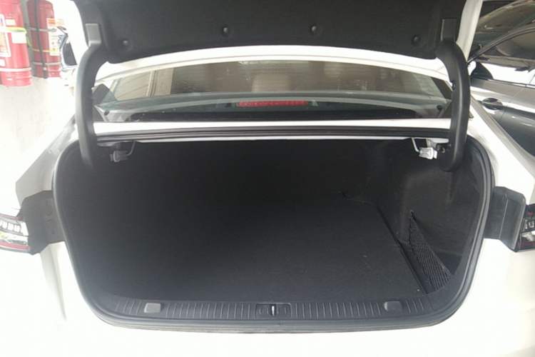 Used Chery Arrizo 8 2023 High-Performance Edition 2.0T DCT Powerfully Equipped Trunk