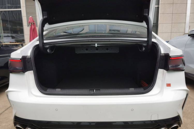 Used Chery Arrizo 8 2023 High-Performance Edition 2.0T DCT Chii Trunk
