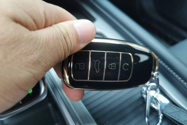 Used Chery Arrizo 8 2023 High-Performance Edition 2.0T DCT Chii Vehicle Key