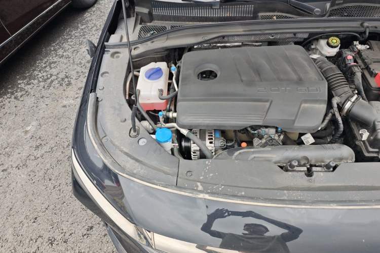 Used Chery Arrizo 8 2024 High-Performance Edition 2.0T DCT Powerfully Tuned Engine Bay Right