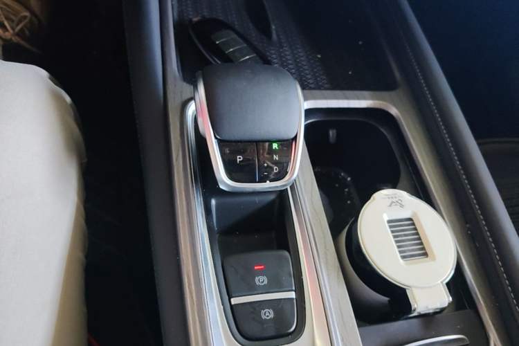 Used Chery Arrizo 8 2024 1.6T DCT Rui Gear Lever