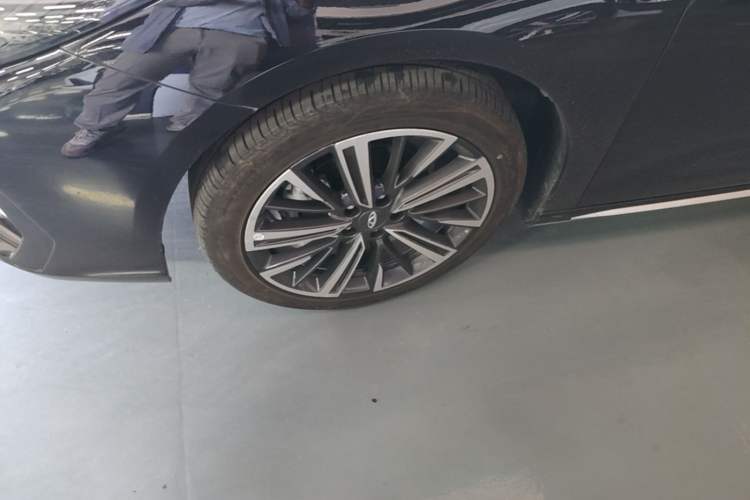 Used Chery Arrizo 8 2024 1.6T DCT Rui Left Front Wheel Hub