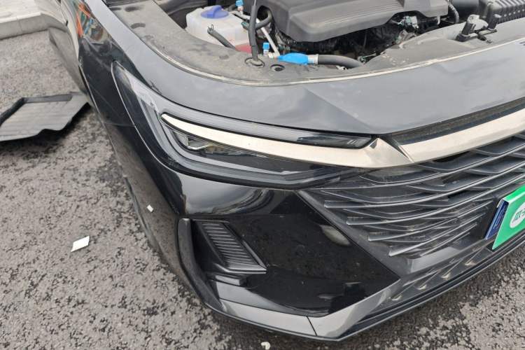 Used Chery Arrizo 8 2024 High-Performance Edition 2.0T DCT Powerfully Tuned Right Front Headlight