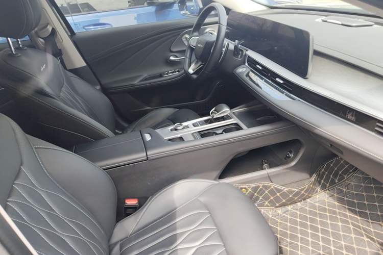 Used Chery Arrizo 8 2024 High-Performance Edition 2.0T DCT Powerfully Tuned Right Front Seat