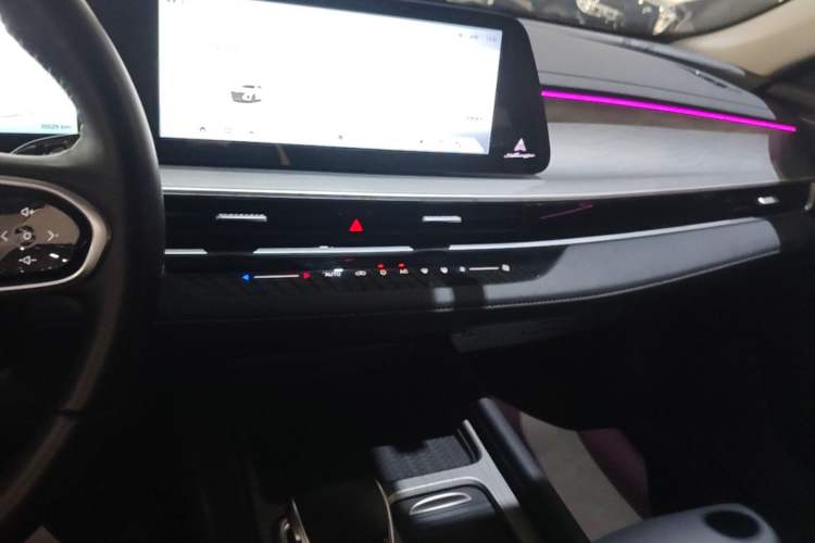 Used Chery Arrizo 8 2024 1.6T DCT Rui Audio And AC Panel