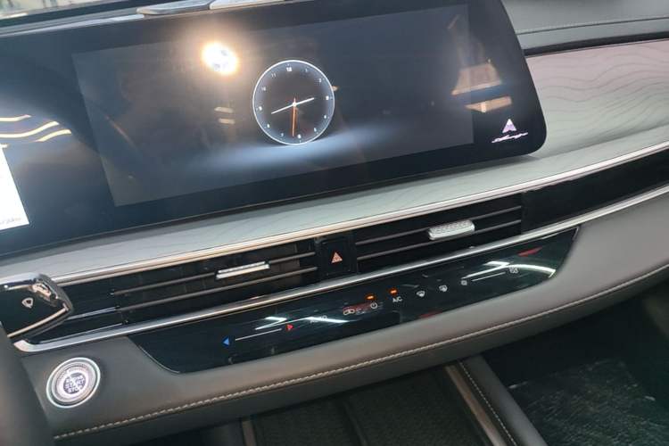 Used Chery Arrizo 8 2024 1.6T DCT Rui Audio And AC Panel