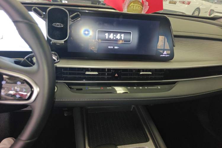 Used Chery Arrizo 8 2024 1.6T DCT Smart Audio And AC Panel