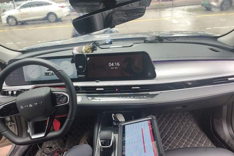 Used Chery Arrizo 8 2024 1.6T DCT Smart Center Console
