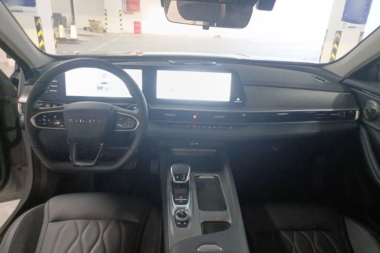 Used Chery Arrizo 8 2024 1.6T DCT Smart Center Console