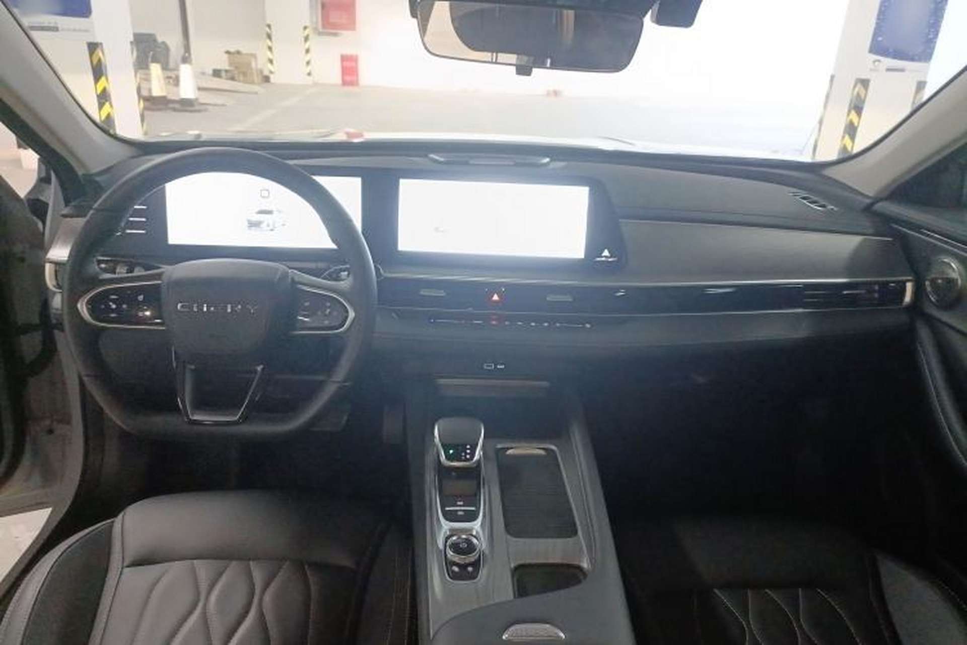 Used Chery Arrizo 8 2024 1.6T DCT Smart Center Console