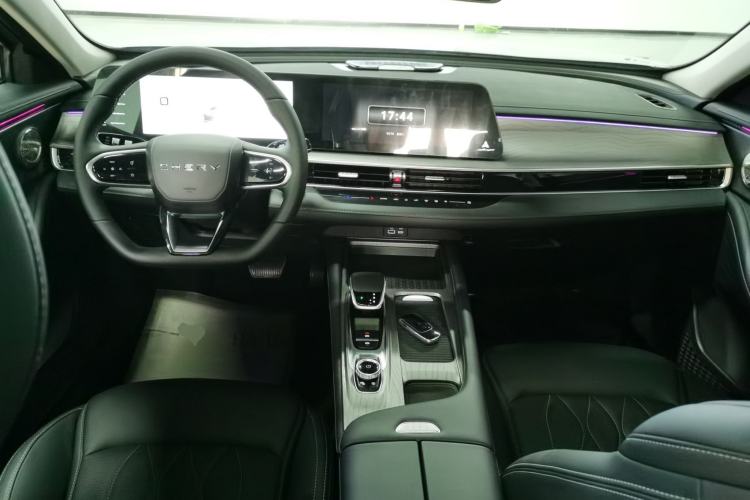 Used Chery Arrizo 8 2024 1.6T DCT Rui Center Console