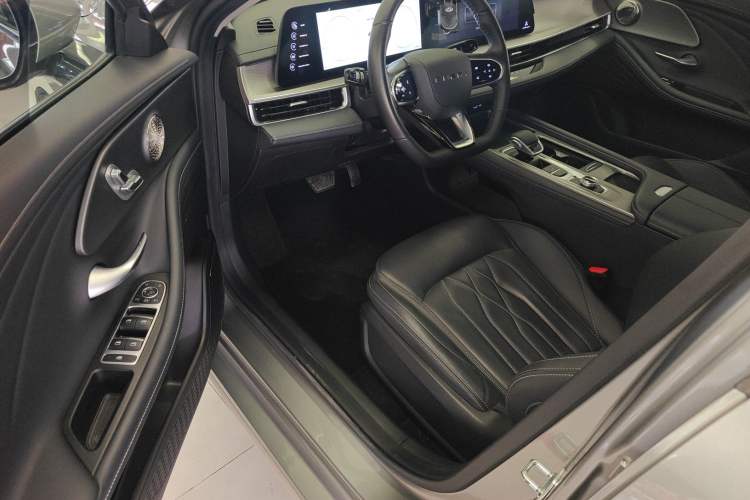 Used Chery Arrizo 8 2024 1.6T DCT Smart Driver Seat