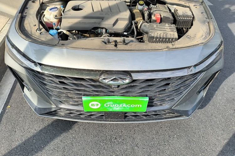 Used Chery Arrizo 8 2024 High-Performance Edition 2.0T DCT Powerfully Tuned Engine Bay