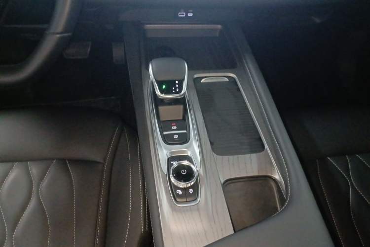 Used Chery Arrizo 8 2024 1.6T DCT Smart Gear Lever