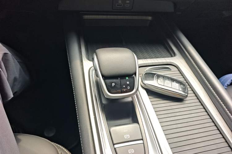 Used Chery Arrizo 8 2024 1.6T DCT Rui Gear Lever