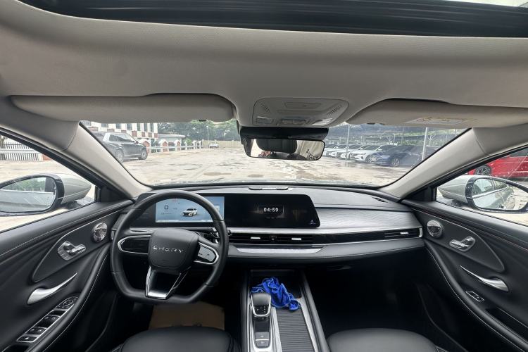 Used Chery Arrizo 8 2024 1.6T DCT Rui Interior 4