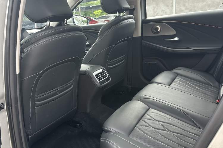 Used Chery Arrizo 8 2024 1.6T DCT Rui Interior 8