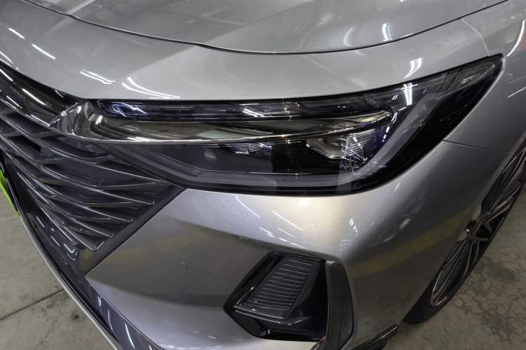 Used Chery Arrizo 8 2024 High-Performance Edition 2.0T DCT Powerfully Tuned Left Front Headlight