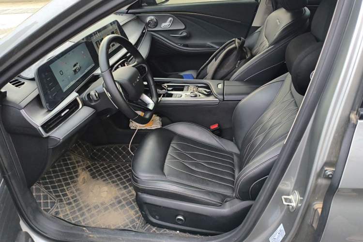 Used Chery Arrizo 8 2024 High-Performance Edition 2.0T DCT Powerfully Tuned Left Front Seat