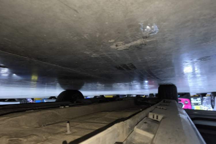 Used Chery Arrizo 8 2024 High-Performance Edition 2.0T DCT Powerfully Tuned Left Side Sill