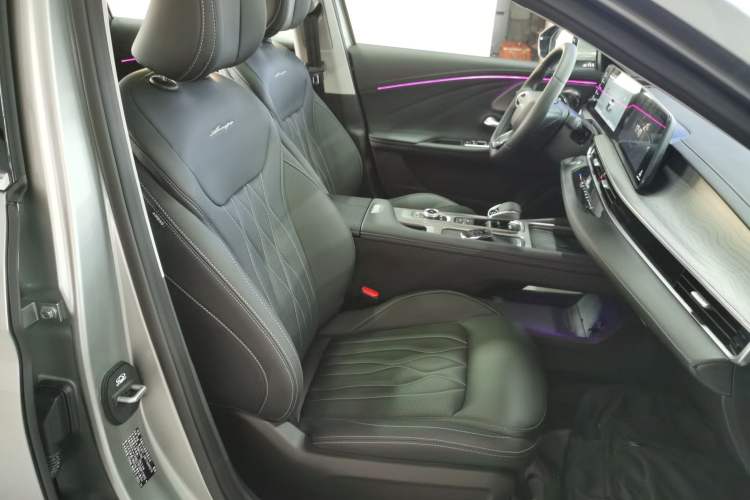 Used Chery Arrizo 8 2024 1.6T DCT Rui Right Front Seat